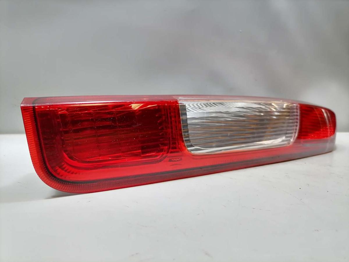 Ford Fcus 2 original Rücklicht Rückleuchte Schlussleuchte links Fließheck Bj.2006